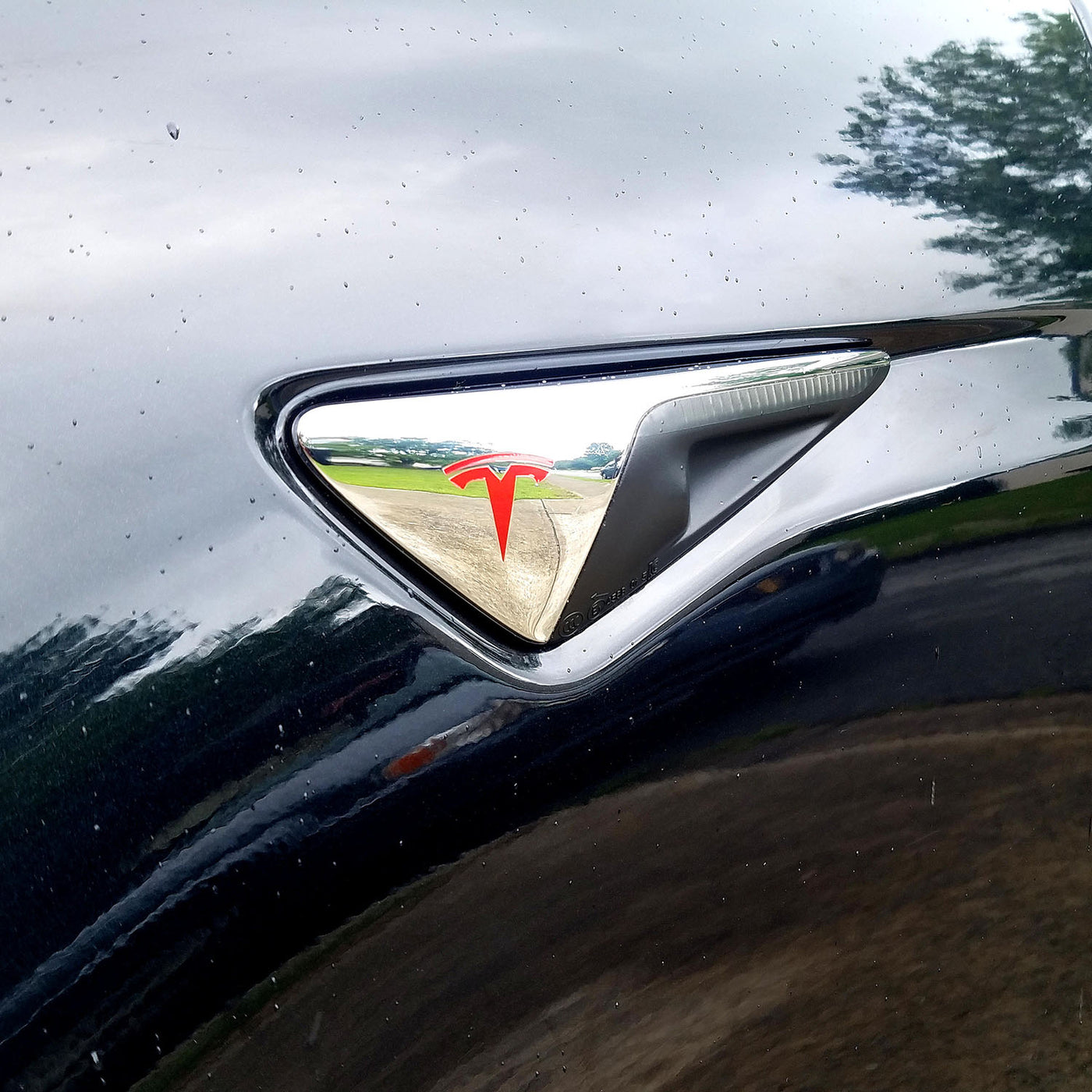 Model S Side Lights Logo Decal