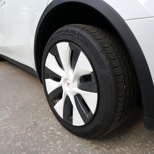 Tesla Model Y Rim Accent Wrap #material_carbon-fiber