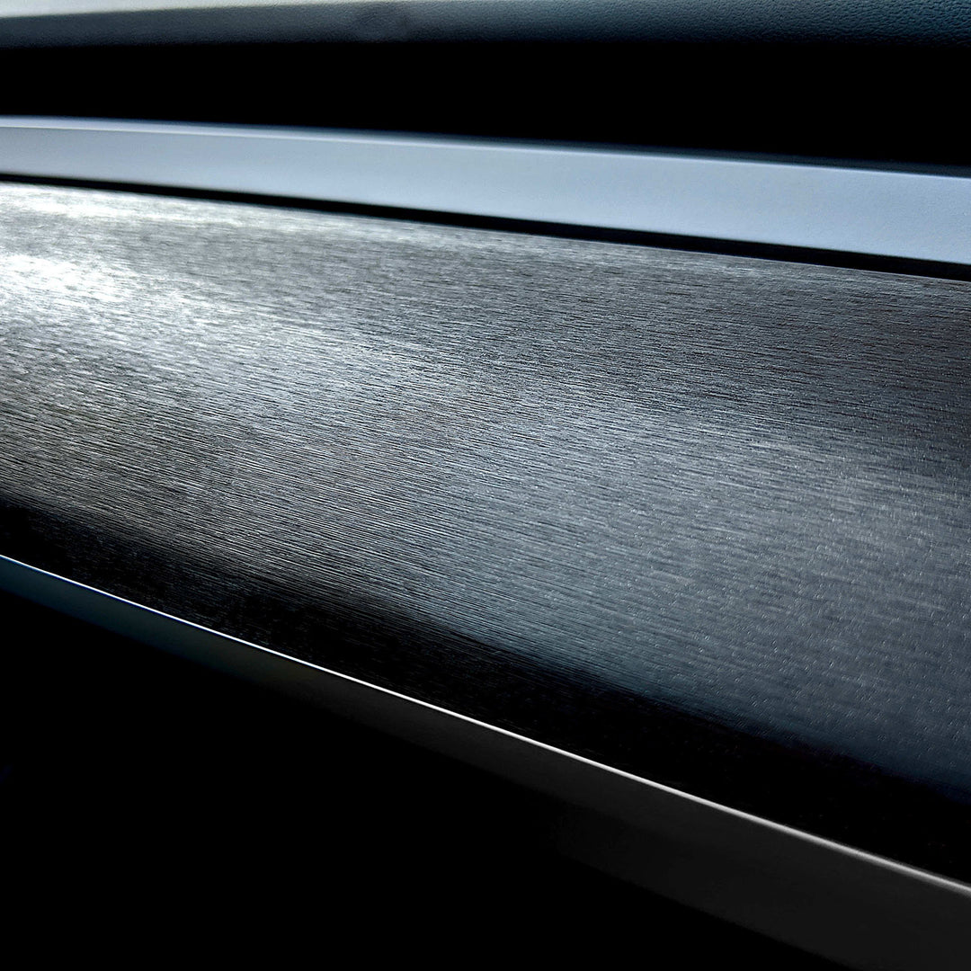 dash wrap brushed black metallic#material_brushed-black-metallic