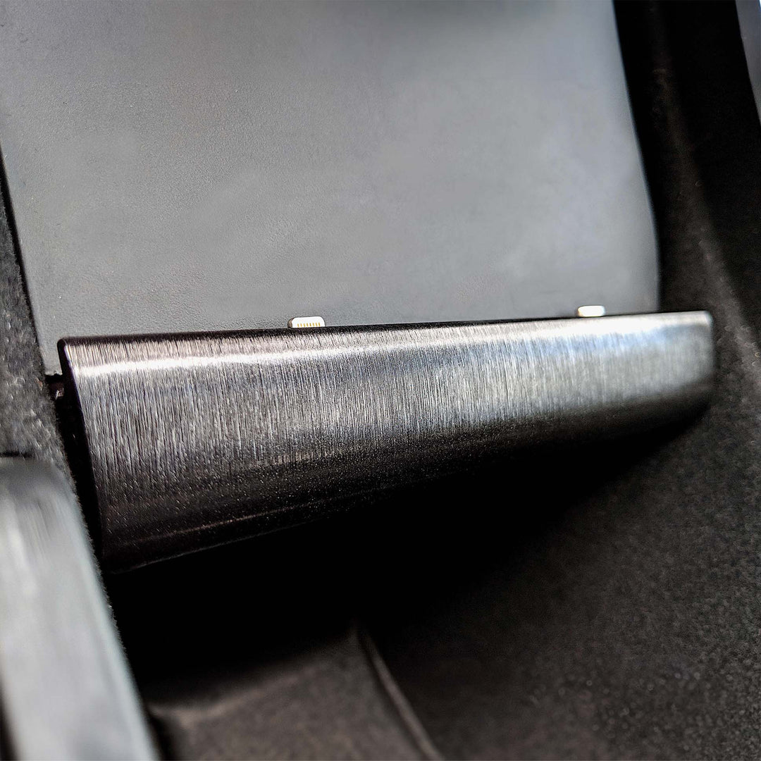 Model Y/3 Phone Dock Wrap