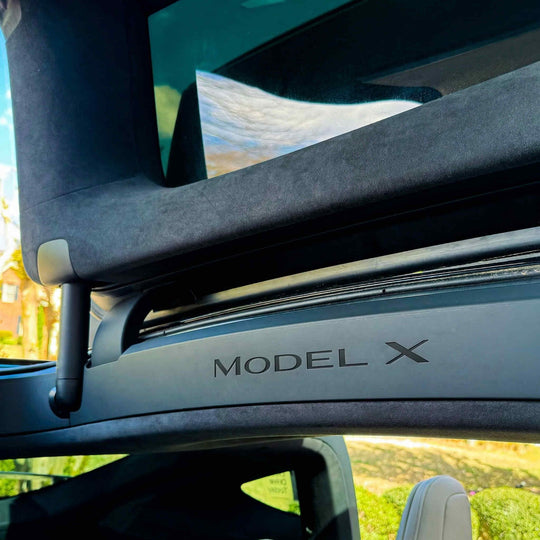 Model_X_Falcon_Door_Logo_Decal#material_matte-deep-black